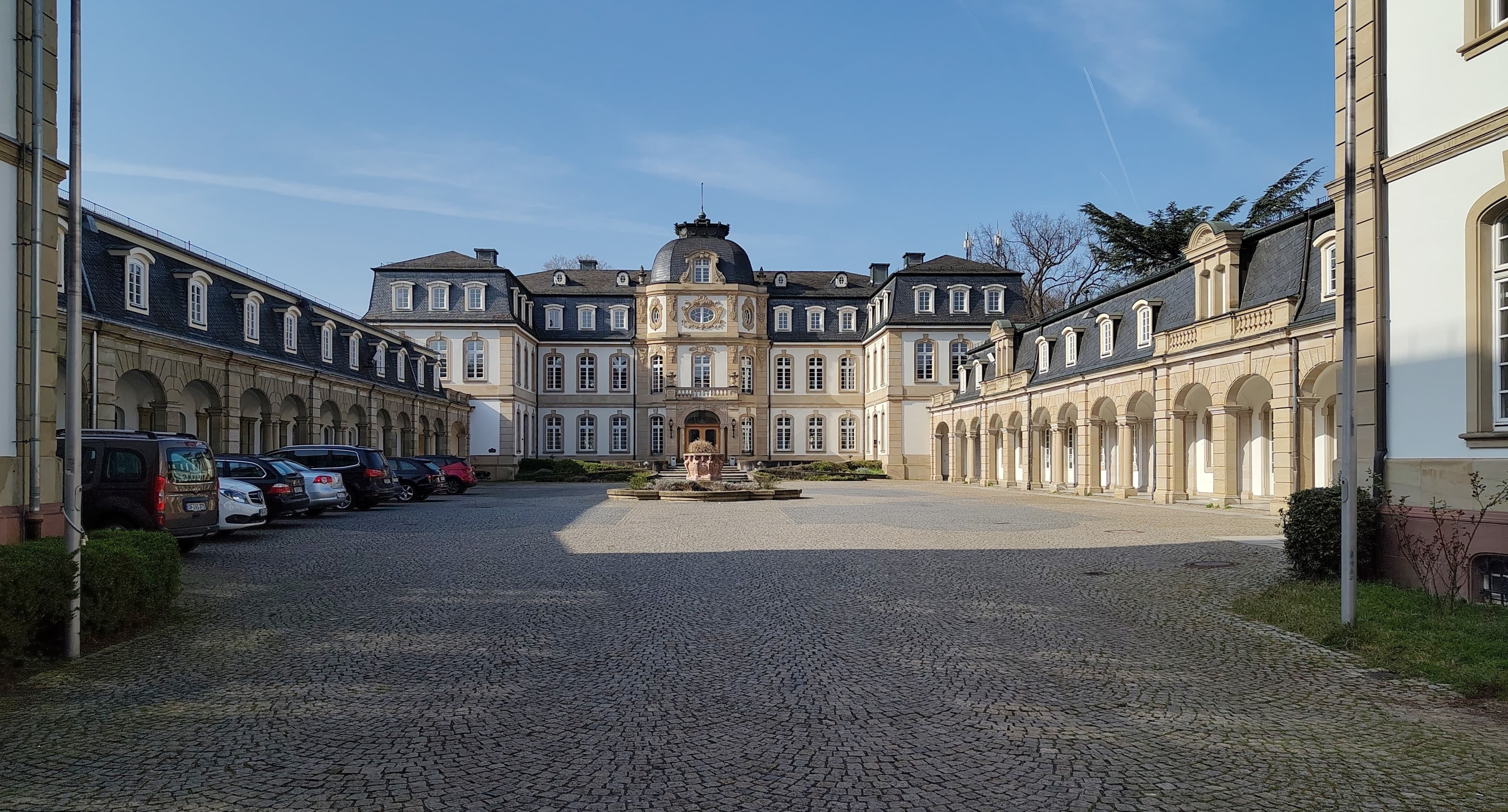 Umzugsunternehmen Offenbach: Büsingpalais