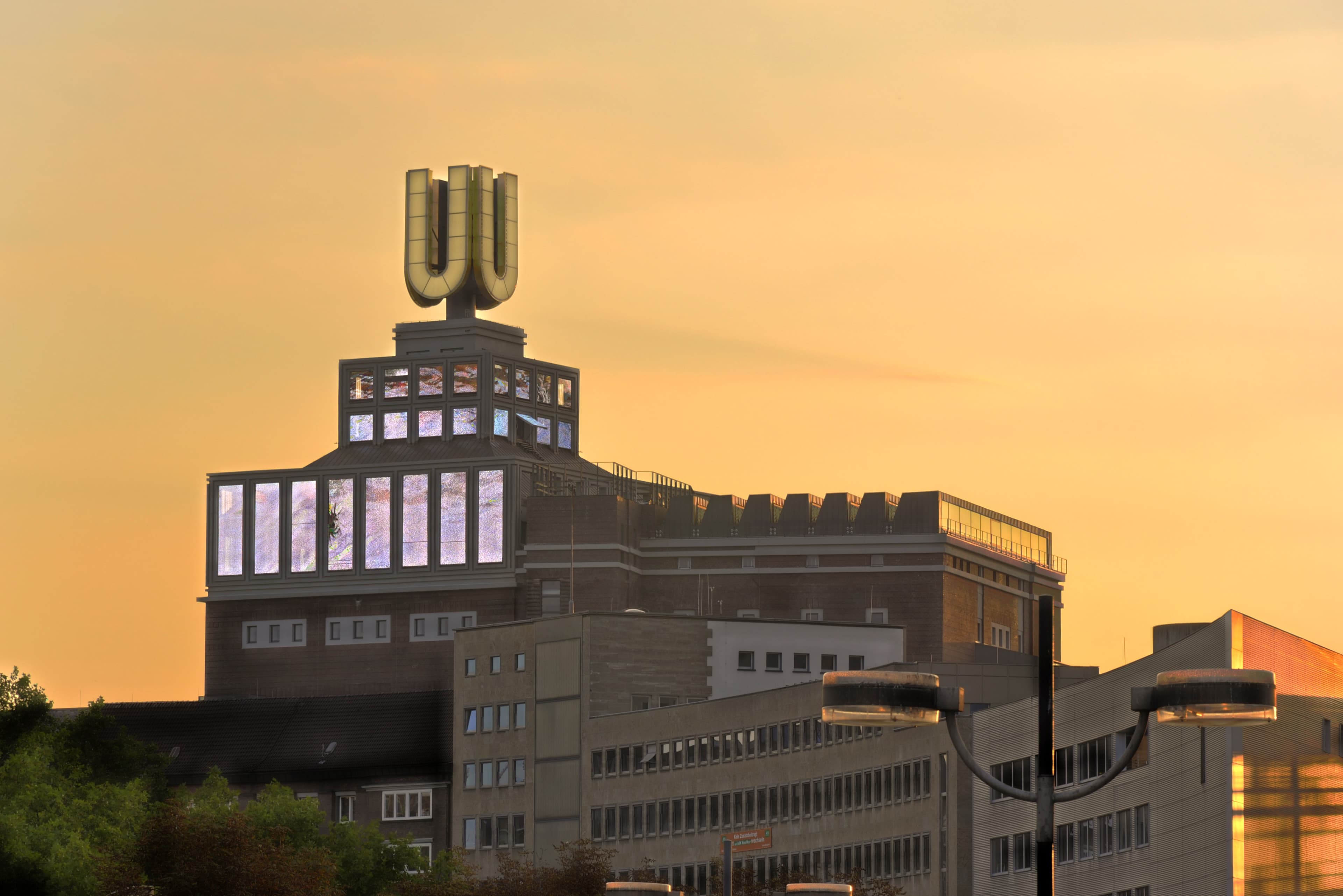 Umzugsunternehmen Dortmund: Dortmunder U