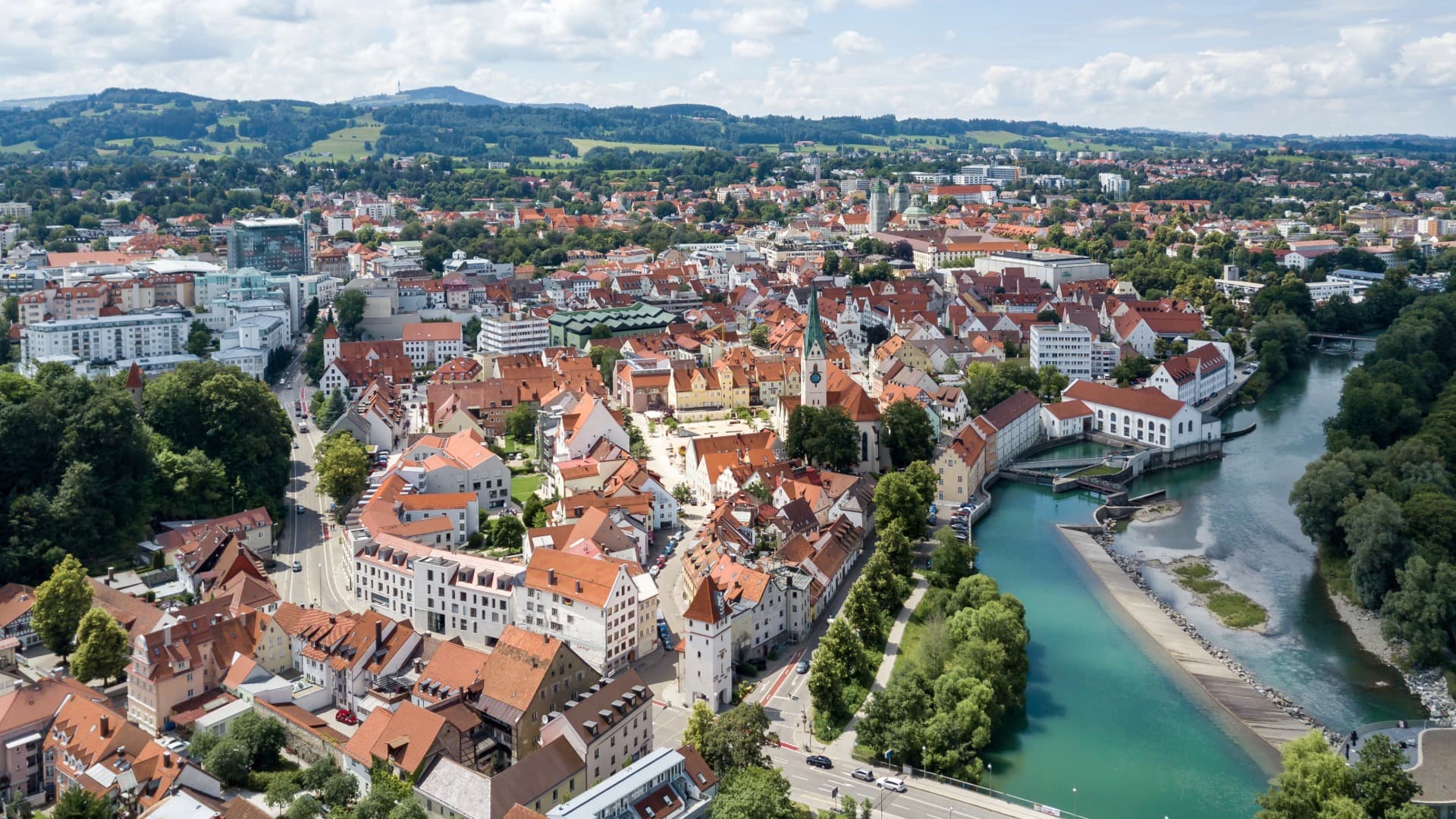 Panoramablick auf Kempten im Allgäu – Stadtansicht für die Suche nach einem professionellen Umzugsunternehmen in Kempten.
