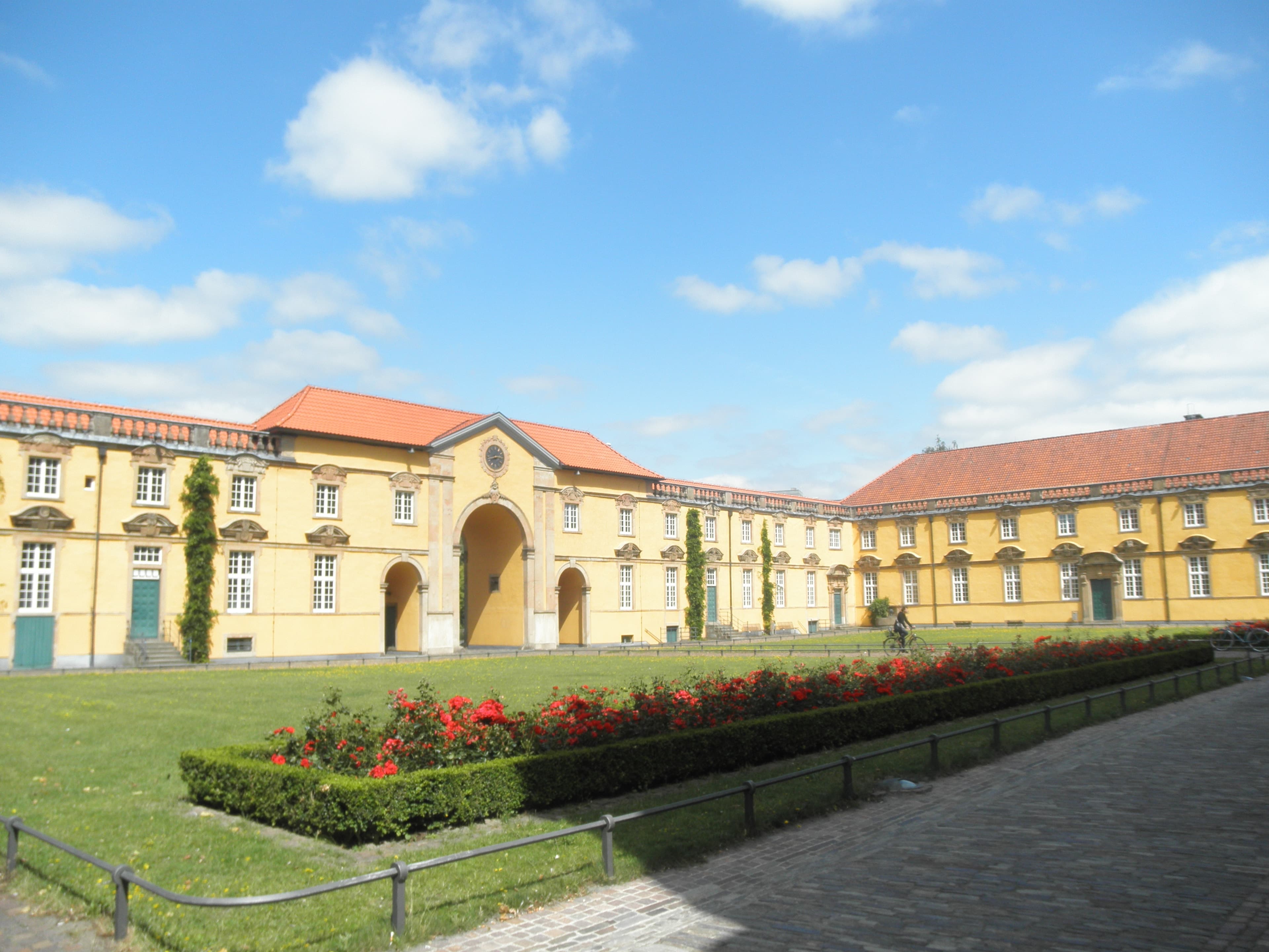 Umzugsunternehmen Osnabrück: Schloss Osnabrück Hof