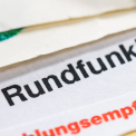 Broadcasting contribution, Euro banknotes and coins. Finances and fees.