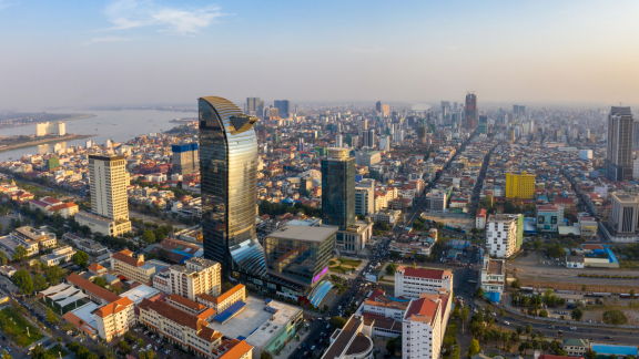 Emigrate to Cambodia: Economics