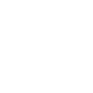 zweier Hände mit Zahnrad und Häkchen – Symbol für hochwertigen Verpackungs- und Montageservice beim Umzug.