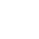 Person mit Checkliste für Komfort & Finish beim Destination Service